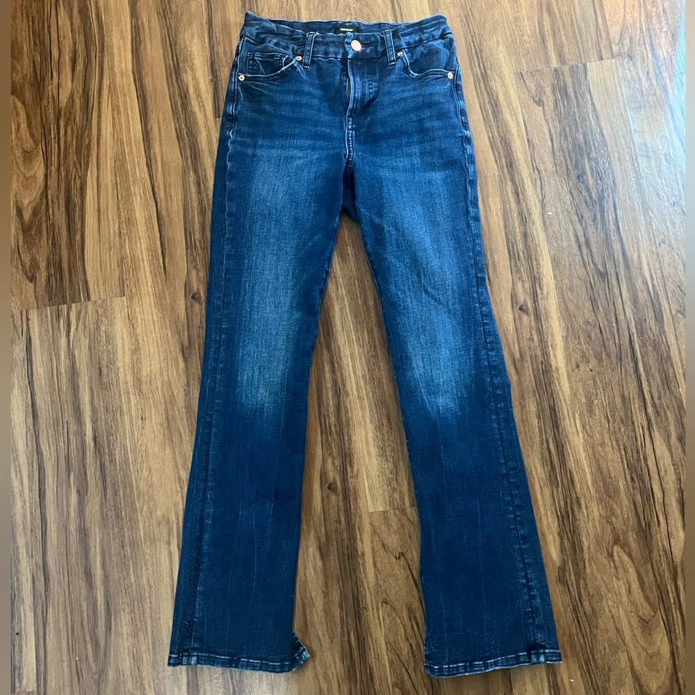 Women’s Mid Rise Short Express Dark Blue Jeans